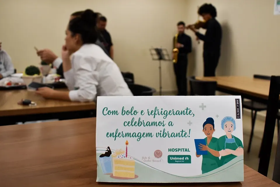 Almoço especial comemora o Dia da Enfermagem em Jaú