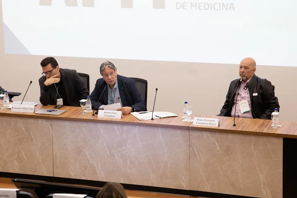 APM debate Panorama da Residência Médica no Brasil e Certificação de Especialistas