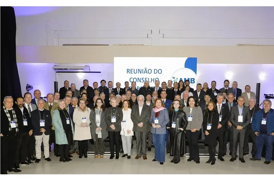APM marca presença na reunião do Conselho Deliberativo da Associação Médica Brasileira