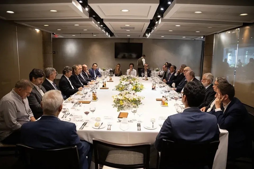 APM participa de debate na Fiesp sobre a situação política e econômica do País