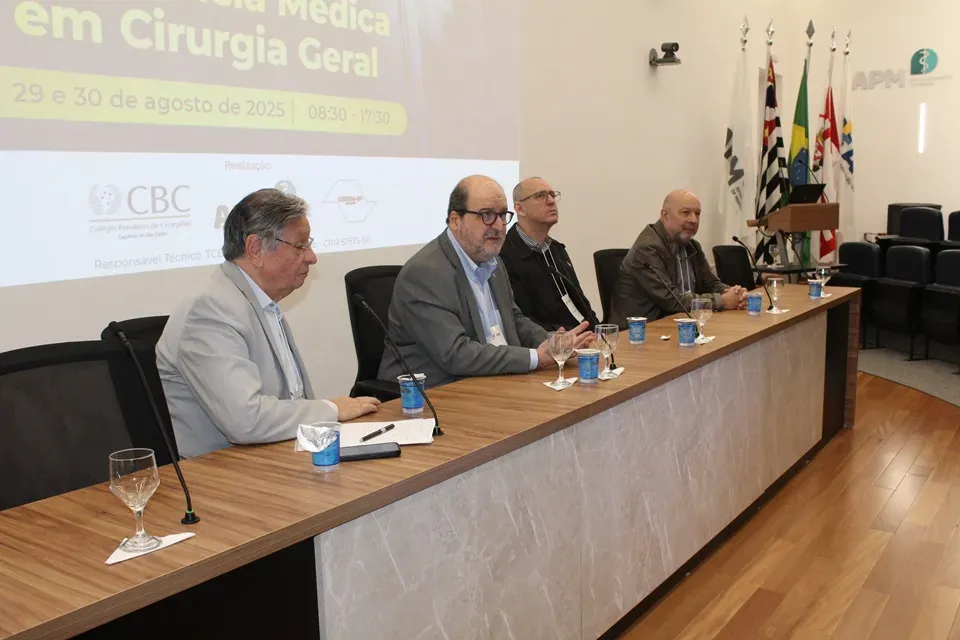 Associação Paulista de Medicina sedia I Fórum de Residência Médica em Cirurgia Geral