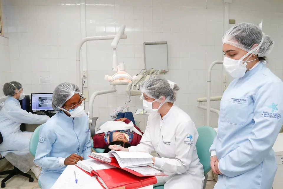 Bauru: HRAC-USP abre inscrições para cursos profissionalizantes, mestrado e doutorado