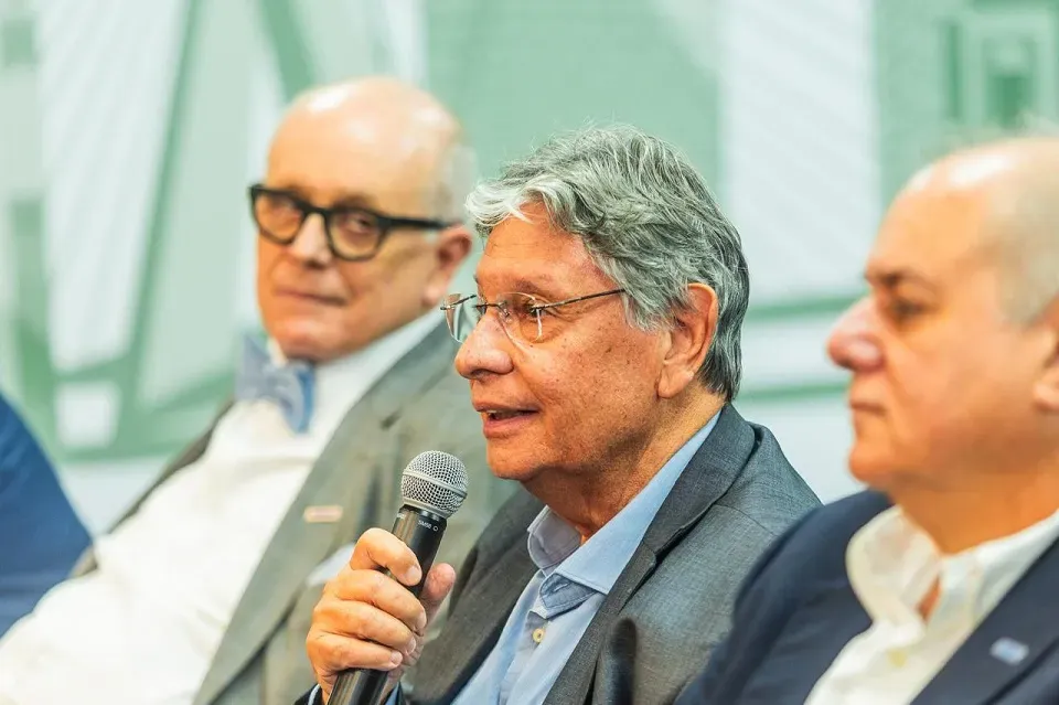 Com participação da APM, Saúde e Segurança são temas de reunião da Fesaúde/SindHosp