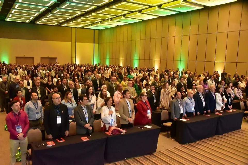 Diretor da APM participa do 34º Congresso Anual da Fehosp