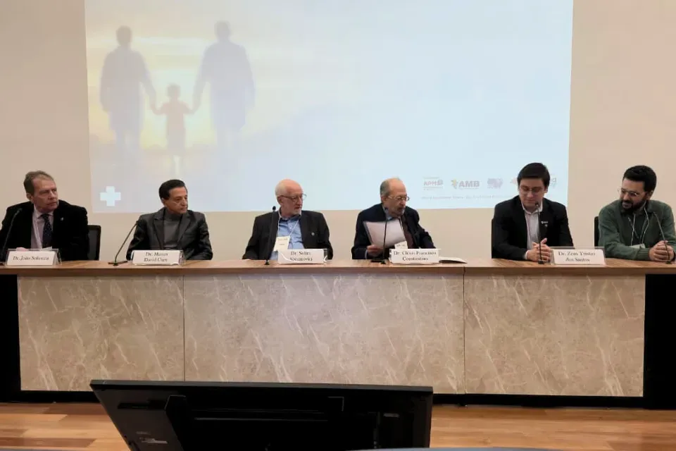 Fórum Conexão Jovem Pediatra discute IA, Residência Médica, Mídias sociais, direito médico e muito mais