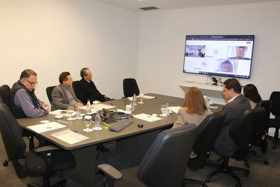 Honorários: Comissão liderada pela APM se reúne com a Amil