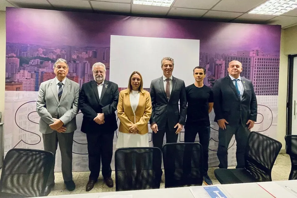 Presidente da APM prestigia posse da nova Diretoria da Sogesp