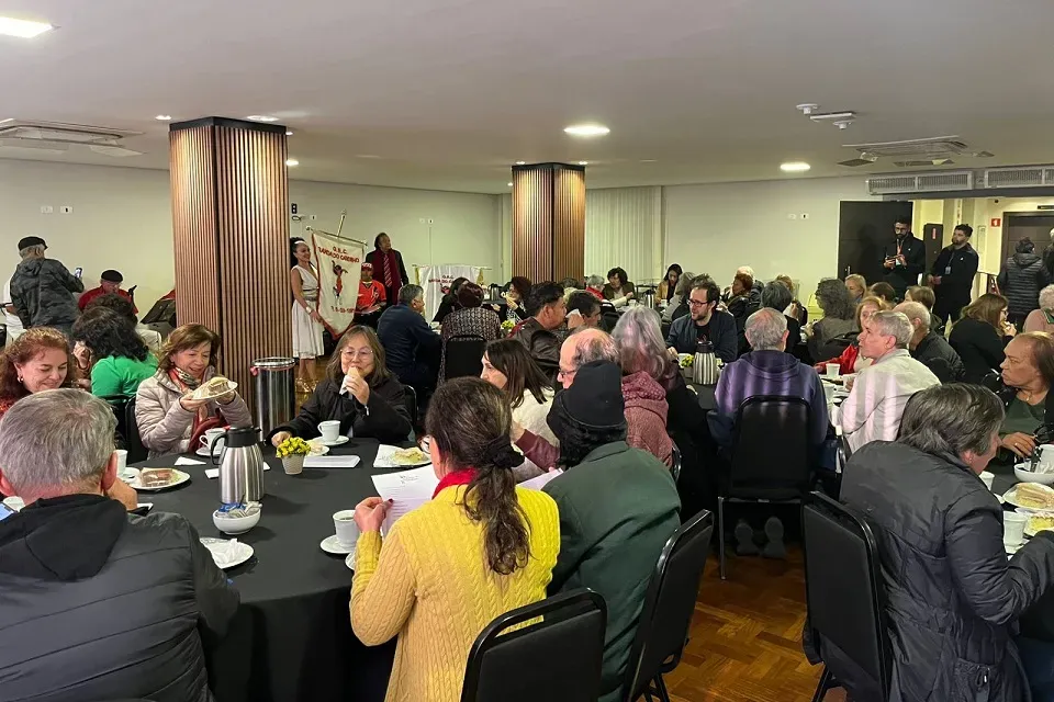 Segunda edição de 2025 do Chá com cinema lota auditório da APM