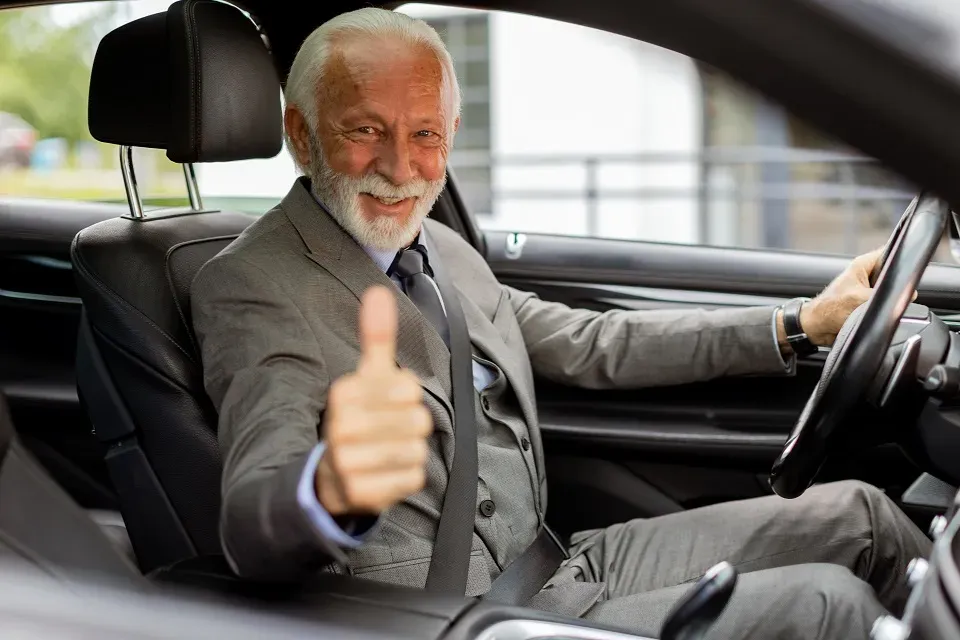 Solicite seu Cartão de Estacionamento do Idoso por meio do despachante da APM