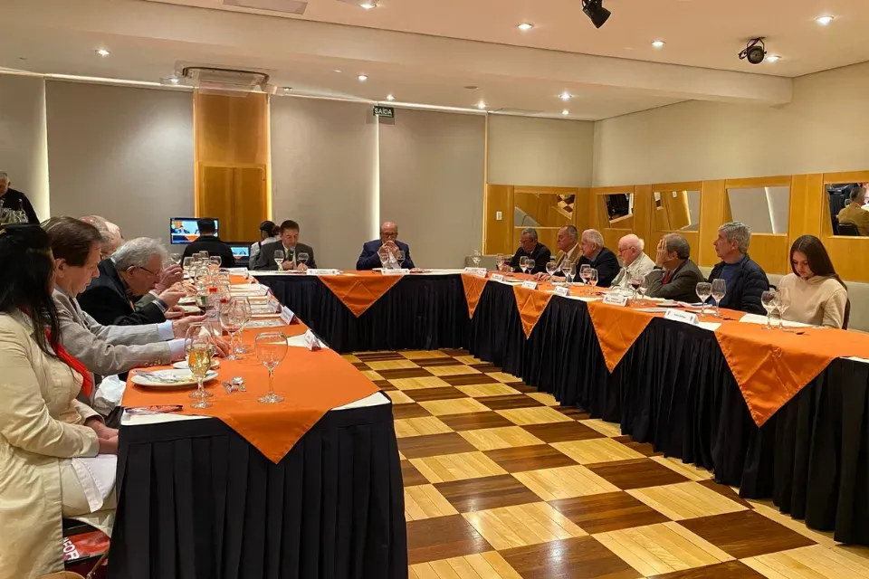 Tertúlia da AMSP discute Transplantes renais e suas modalidades